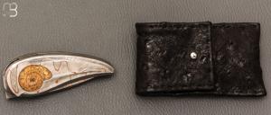   Couteau " Ammonite " par Alain & Joris Chomilier - Fossile d'Ammonite et Damas Carbone Cuivre