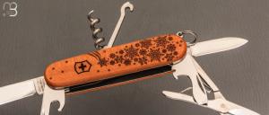   Couteaux suisse Victorinox Climber Wood Winter Magic Limited Edition 2025 - 1.3701.63E1