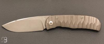 Couteau "Citizen full custom" par Sacha Thiel - Titane texturé et RWL34