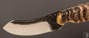    Couteau droit " L'outil " par Pierre Reverdy - Corne de mouflon et Boehler K720