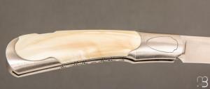  Couteau " Legend LockBack " pliant artisanal de Cyril Kalisz - Ivoire de phacochère et RWL34