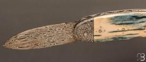   Couteau " Bouledogue" de Jean Pierre Veysseyre - Ivoire de mammouth et lame damas