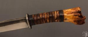   Couteau de chasse par Laurent Gaillard et Pierre Henri Monnet - Os de cerf et acier 100C6