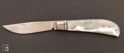 Couteau " slipjoint  " Nacre blanche et RWL34 par Honoré Vilain