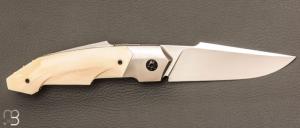 Couteau " Front-flipper " custom par Romain Lopez - Ivoire de phacochère et RWL34