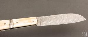   Couteau " Interprétation Yssingeaux " par Erwann Aubriet - Ivoire de phacochère et lame damas twist