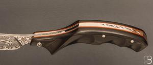    Couteau " Phasme " par la Coutellerie Savignac - Fibre de carbone et lame damas