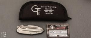    Couteau " Speartac Small " custom de GTKnives - Thomas Gony - Titane et lame en D2