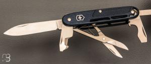   Couteau Synergy X Alox Bleu par Victorinox - 0.8226.22