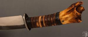   Couteau de chasse par Laurent Gaillard et Pierre Henri Monnet - Os de cerf et acier 100C6