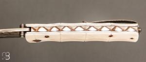  Couteau MC33MD par Mcusta - Corian et Rainbow damascus - Limited Edition