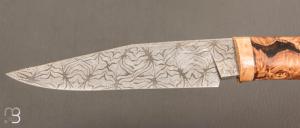   Couteau droit par Nicolas Mestrallet - Atelier du couteau de Vaunaveys - Lame forgée acier damas mosaïque et marronnier stabilisé