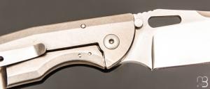  Couteau  "  Officer G10 Black  " custom par Sacha Thiel