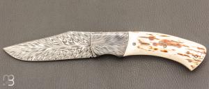 Couteau " pice unique " par Jol Grandjean - Ivoire de mammouth et lame en damas plume