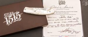    Couteau 1515 collection " 20 ans N°4/20 " par Manu Laplace - Nacre blanche et lame en damas inoxydable
