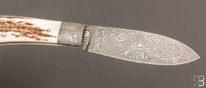   Couteau  " Bombé " custom de Jérôme Bellon - Bois de cerf et damas