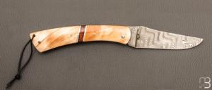 Couteau " Camembert damas" régional pliant en fourche de peuplier stabilisée