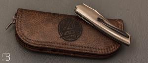 Couteau " custom Liner-lock " de Berthelemy Gabriel - La Forge Agab - Titane et D2