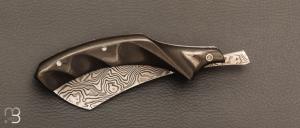    Couteau " Phasme " par la Coutellerie Savignac - Fibre de carbone et lame damas