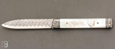 Couteau " lock back " par Eric Depeyre - Fibre de carbone et nacre