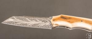   Couteau " Tetrao " custom par Cyril Doche - Mammouth et damas plume