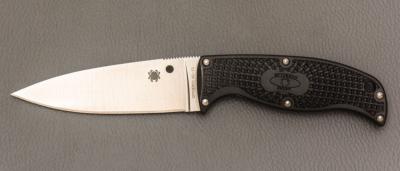 Couteau " Enuff 2  " Spyderco- FB31PBK2