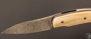  Couteau " custom " pliant de David Lespect - Ivoire de phacochère et lame damas