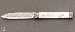 Couteau " lock back " par Eric Depeyre - Fibre de carbone et nacre