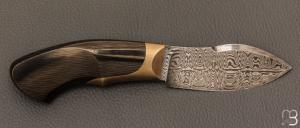  Couteau "  Nessmuk " fixe de Camille Sennegon - Fibre de carbone et lame en damas échelle W