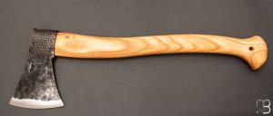  Hache Style « forestière » par Frederic Maschio - Rape / Tranchant C70  et manche en frêne