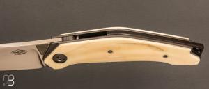  Couteau " Archos " custom par Thierry Savidan - Ivoire de phacochère et CPM154CM