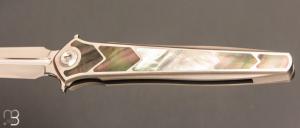   Dague pliante " Exocet " custom de Lionel Lalague - Nacre noire et lame en RWL34