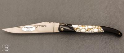 Couteau Laguiole en Aubrac Prestige modèle Howlite Gold & Ebène