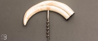 Tire-bouchon de José Viale - Défense de phacochère