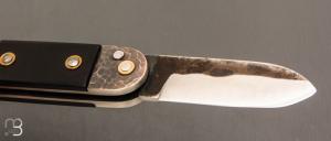 Couteau " Bouledogue allongé " XC75 et buffle fait main par Frédéric Marchand