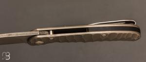 Couteau "Citizen full custom" par Sacha Thiel - Titane texturé et RWL34