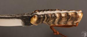    Couteau droit " L'outil " par Pierre Reverdy - Corne de mouflon et Boehler K720