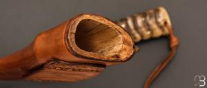    Couteau droit " L'outil " par Pierre Reverdy - Corne de mouflon et Boehler K720