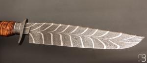  Couteau droit de collection  par Anthony Brochier - Tasmanian black wood et damas Torsadé plume