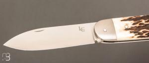 Couteau " Bouledogue" custom par Laurent Gaillard - Bois de cerf / 14C28N