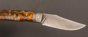 Couteau " Danny " par Mickaël Moing - Loupe de bouleau stabilisée et lame en XC100