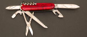 Couteau Suisse Victorinox Huntsman Rouge Translucide - 1.3713.T