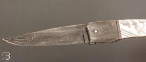   Couteau " liner-lock custom " par Alain & Joris Chomilier - Nacre et damas de Chad Nichols