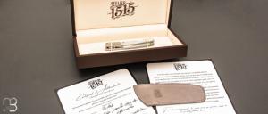    Couteau 1515 collection " 20 ans N°2/20 " par Manu Laplace - Nacre blanche et lame en damas inoxydable
