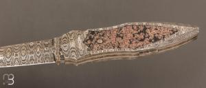   Dague pliante custom par Alain & Joris Chomilier - Damas Vegas Forge et Windowframe Jaspe