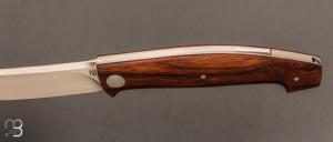  Couteau " Burpee " lock back custom par Frédéric Collin - Bois de fer et lame en RWL34