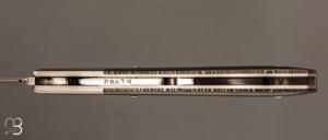  Couteau " Lock-Back Proto " par Honoré Vilain - Fatcarbon et lame en acier W2