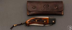 Couteau  "  Truand garde mobile " par Tony Ruot - Os cerfé et lame en damas feuilleté