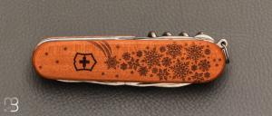   Couteaux suisse Victorinox Climber Wood Winter Magic Limited Edition 2025 - 1.3701.63E1