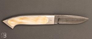   Couteau  "  120 Méditerranée " par Charles Bennica - Nacre jaune et damas  d'Anthony Brochier